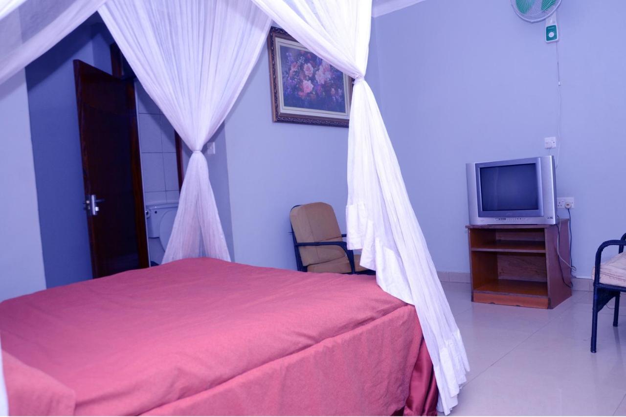 Jaguar Hotel Kampala Dış mekan fotoğraf